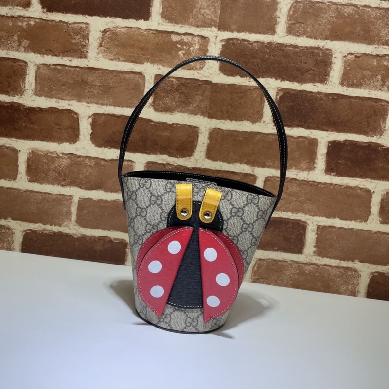 G*u*i bucket bags